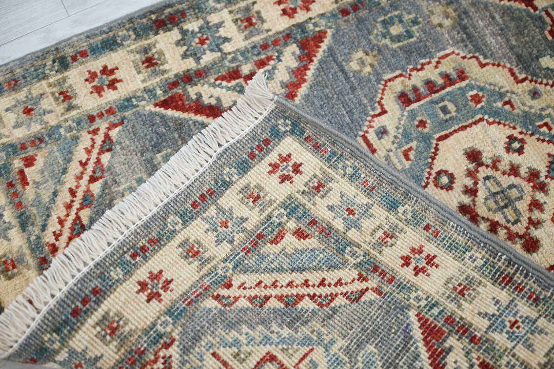 gray Mini rug 2' 0" x 3' 0"
