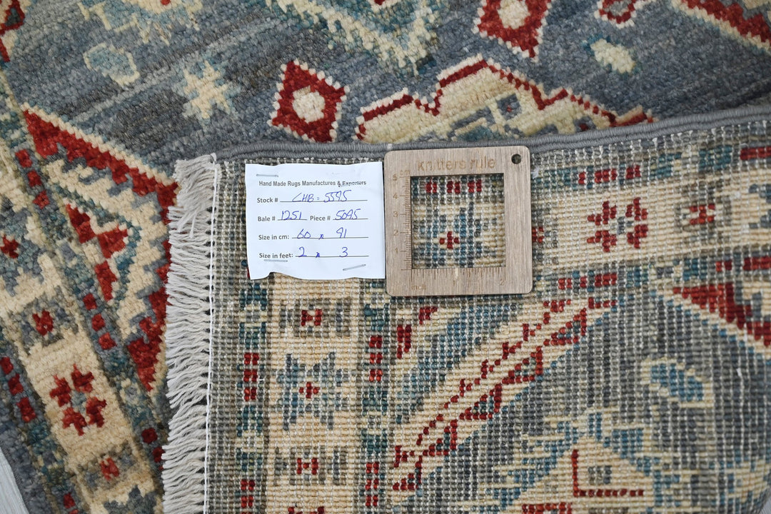 gray Mini rug 2' 0" x 3' 0"