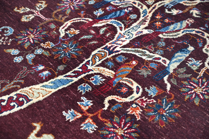red Accent rug 3' 9" x 5' 10"
