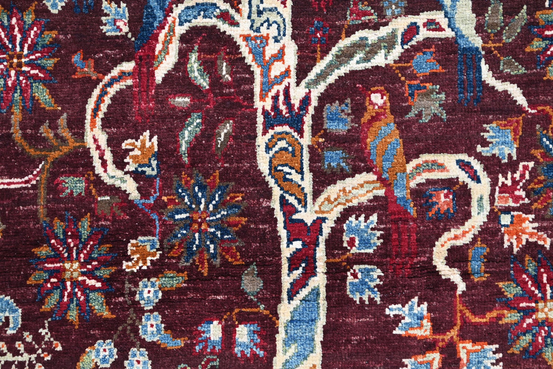 red Accent rug 3' 9" x 5' 10"