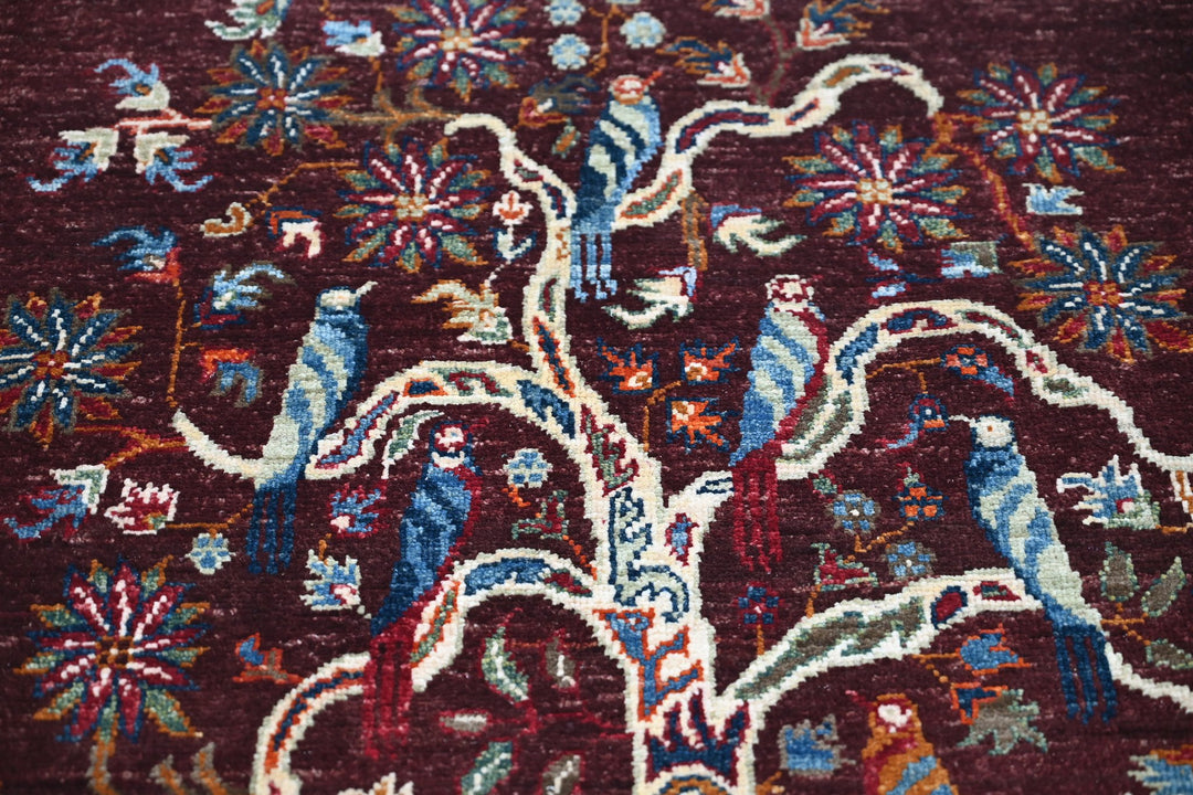 red Accent rug 3' 9" x 5' 10"