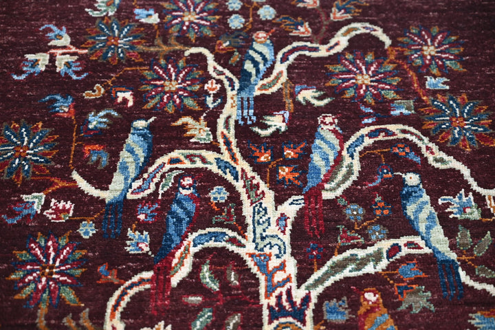 red Accent rug 3' 9" x 5' 10"