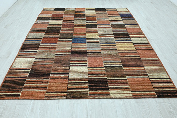brown Large rug 7' 1" x 9' 4"
