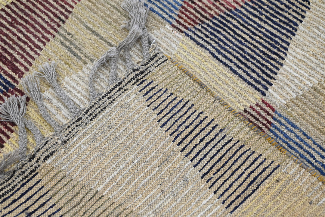 yellow Large rug 6' 11" x 9' 5"