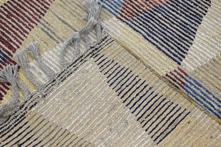 yellow Large rug 6' 11" x 9' 5"