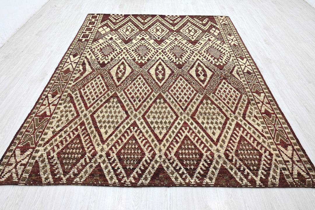 brown Large rug 6' 9" x 9' 6"