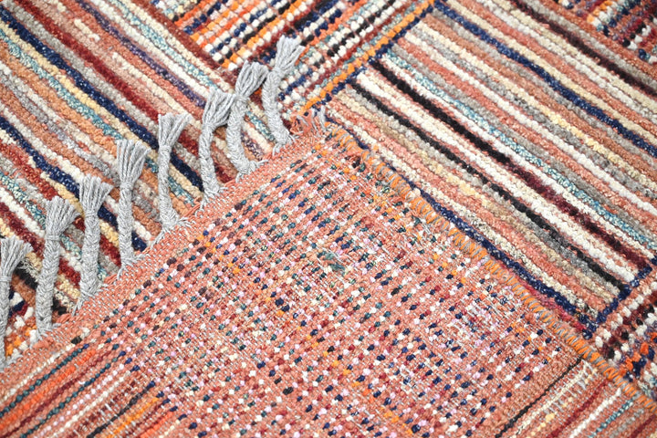 brown Large rug 6' 7" x 9' 3"