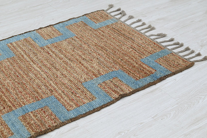 brown Runner rug 2' 9" x 9' 5"