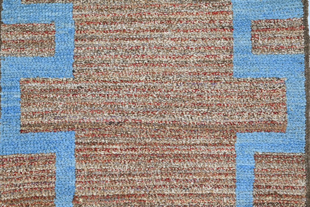 brown Runner rug 2' 9" x 9' 5"