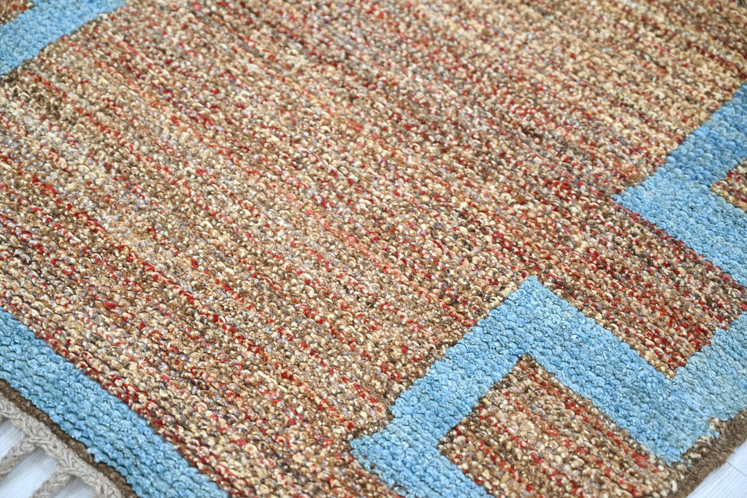 brown Runner rug 2' 9" x 9' 5"