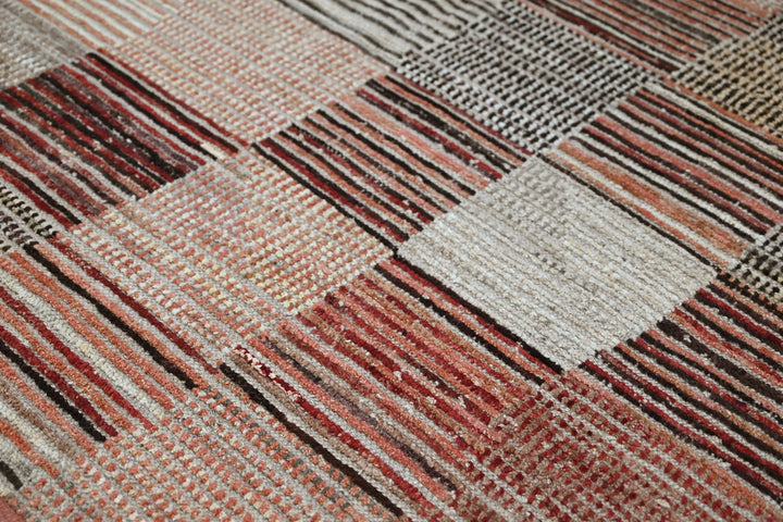brown Medium rug 4' 11" x 6' 7"