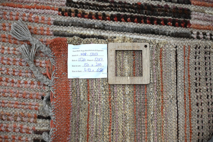 brown Medium rug 4' 11" x 6' 7"