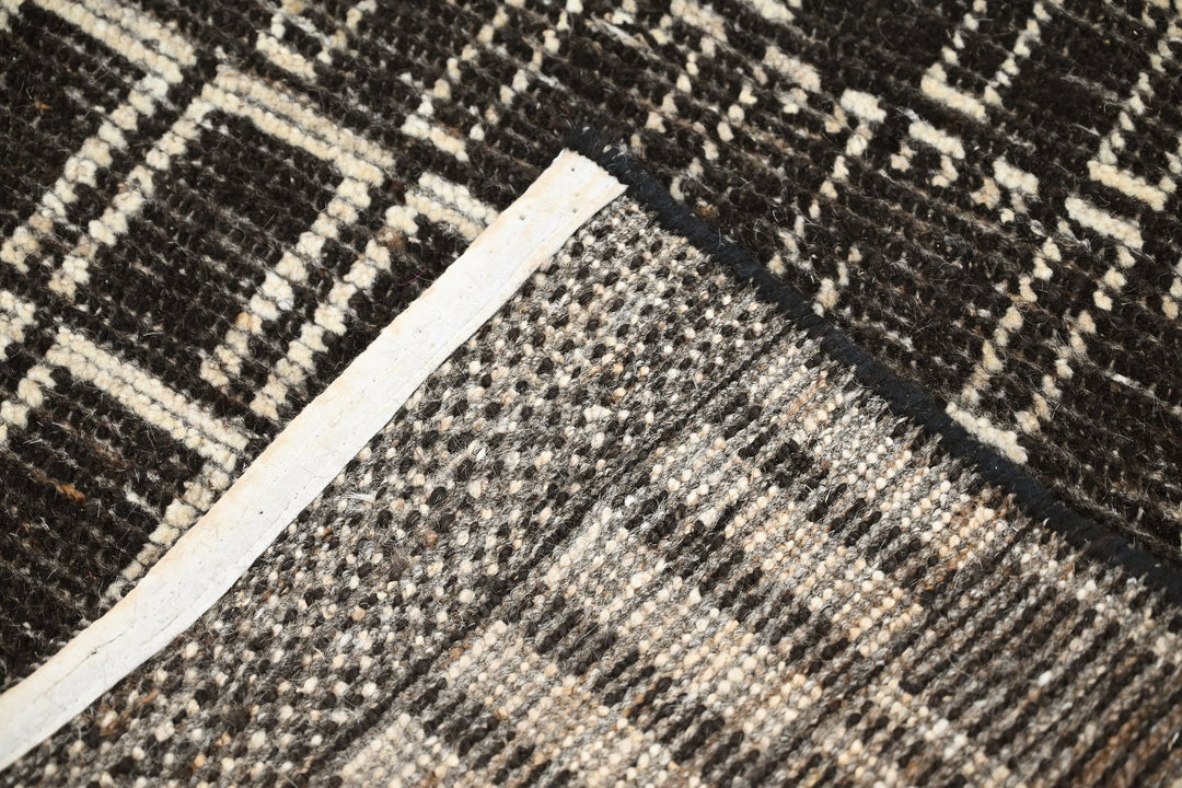 black Runner rug 3' 0" x 9' 0"
