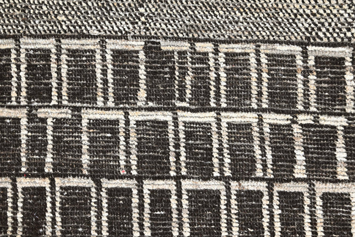 black Runner rug 3' 0" x 9' 0"