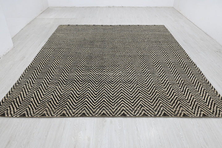 black Oversized rug 9' 0" x 11' 0"