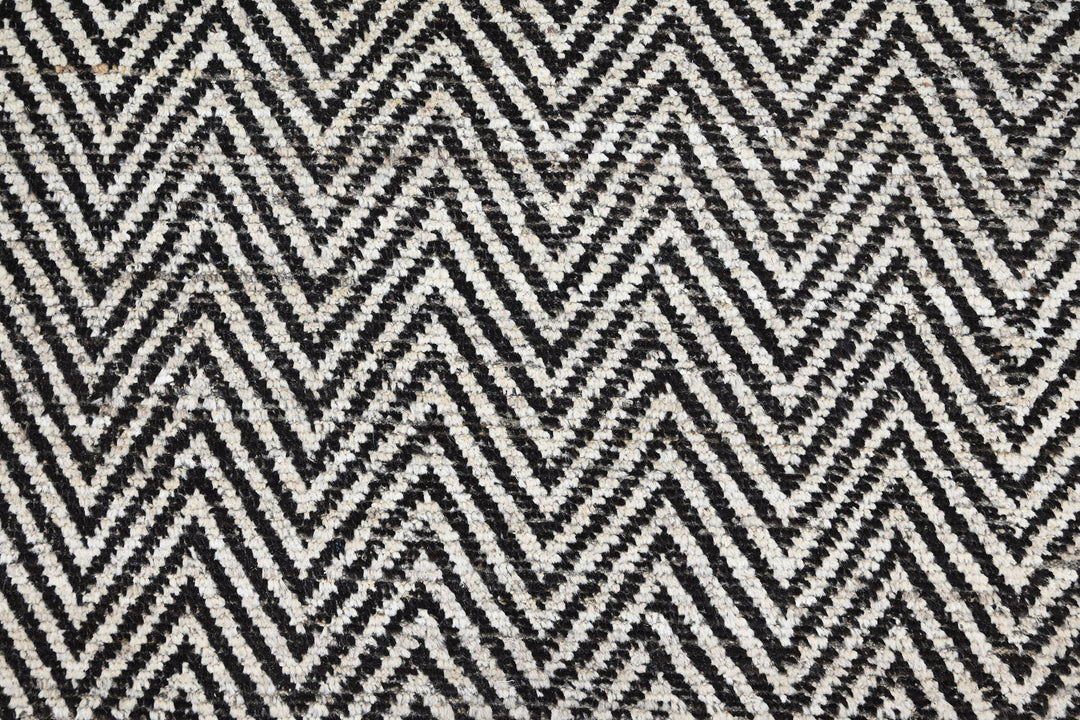 black Oversized rug 9' 0" x 11' 0"