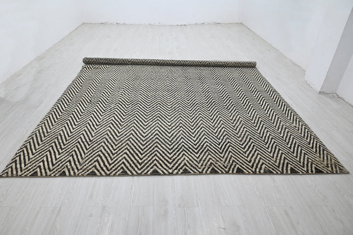 black Oversized rug 9' 0" x 11' 0"