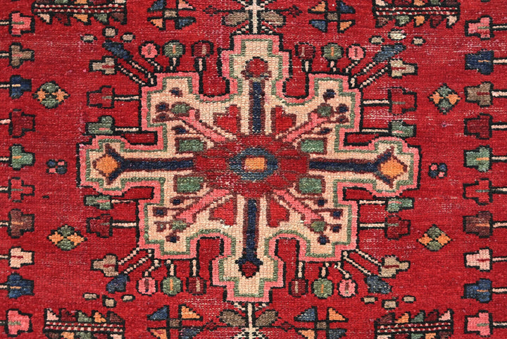 red Accent rug 3' 1" x 5' 10"