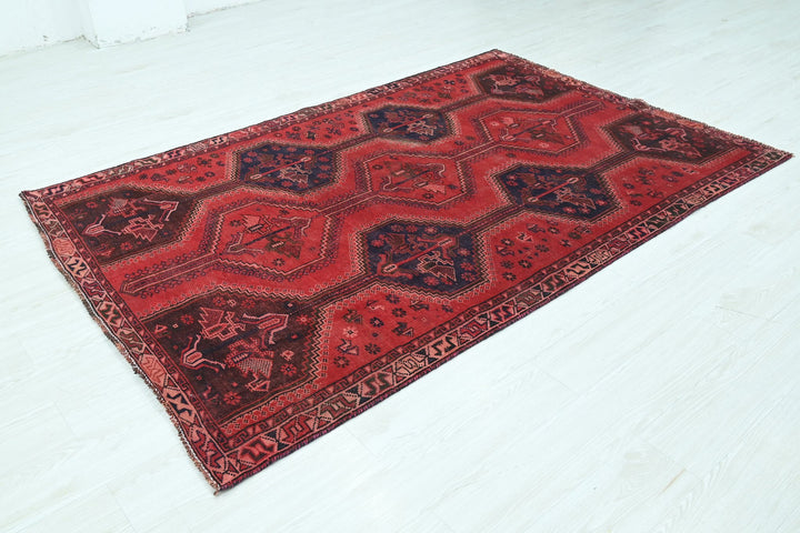 red Medium rug 4' 10" x 7' 5"