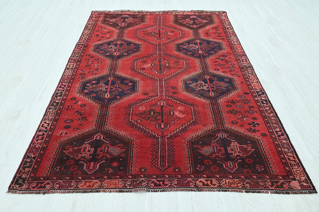 red Medium rug 4' 10" x 7' 5"