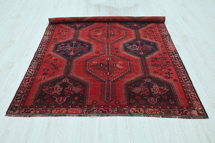 red Medium rug 4' 10" x 7' 5"