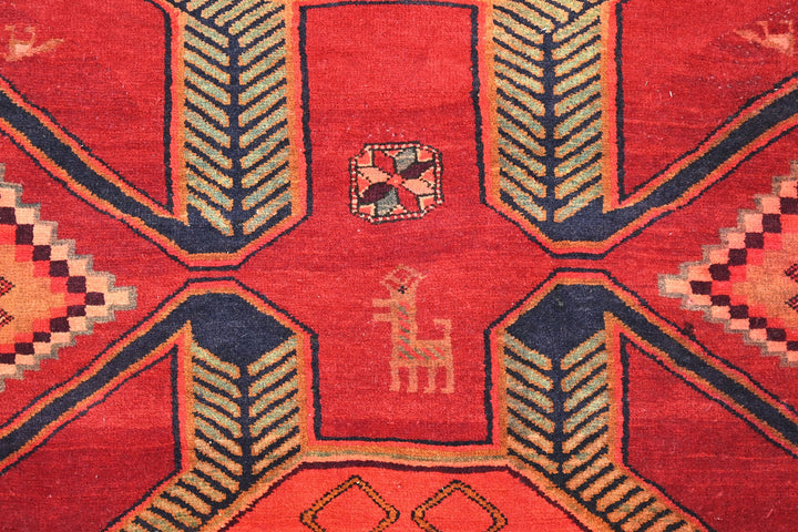red Medium rug 4' 5" x 7' 11"