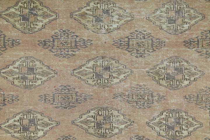 brown Accent rug 3' 10" x 5' 0"