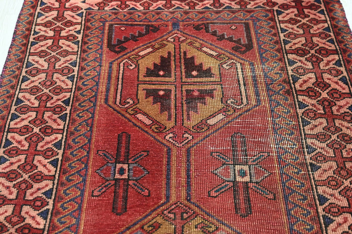red Runner rug 3' 3" x 9' 10"