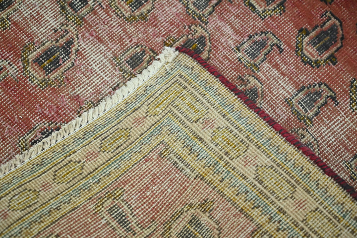 red Accent rug 2' 11" x 4' 4"