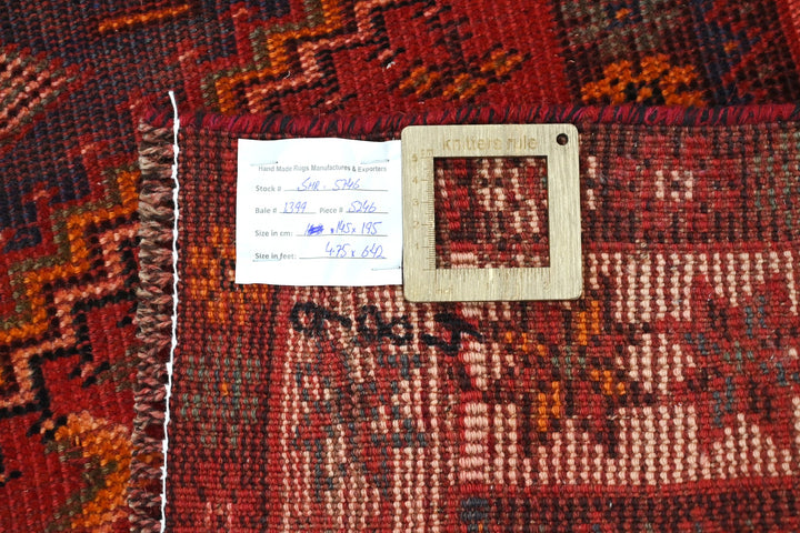 red Medium rug 4' 9" x 6' 5"