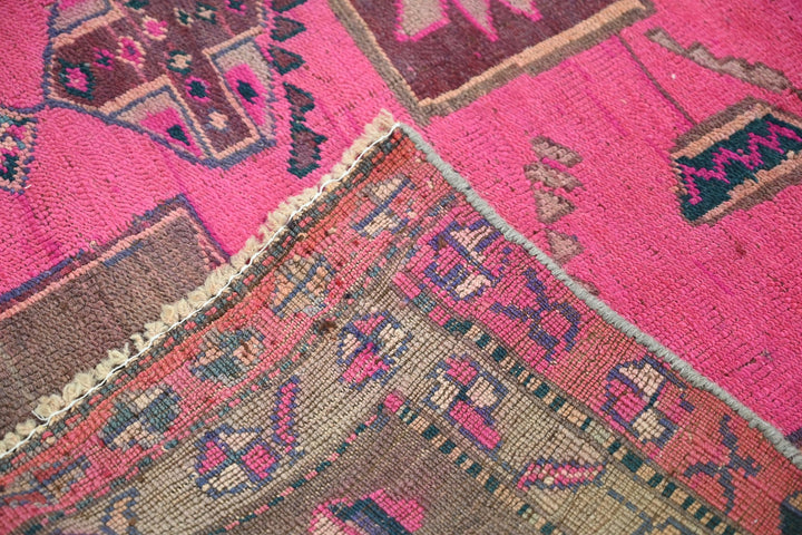 brown Large rug 4' 7" x 11' 4"