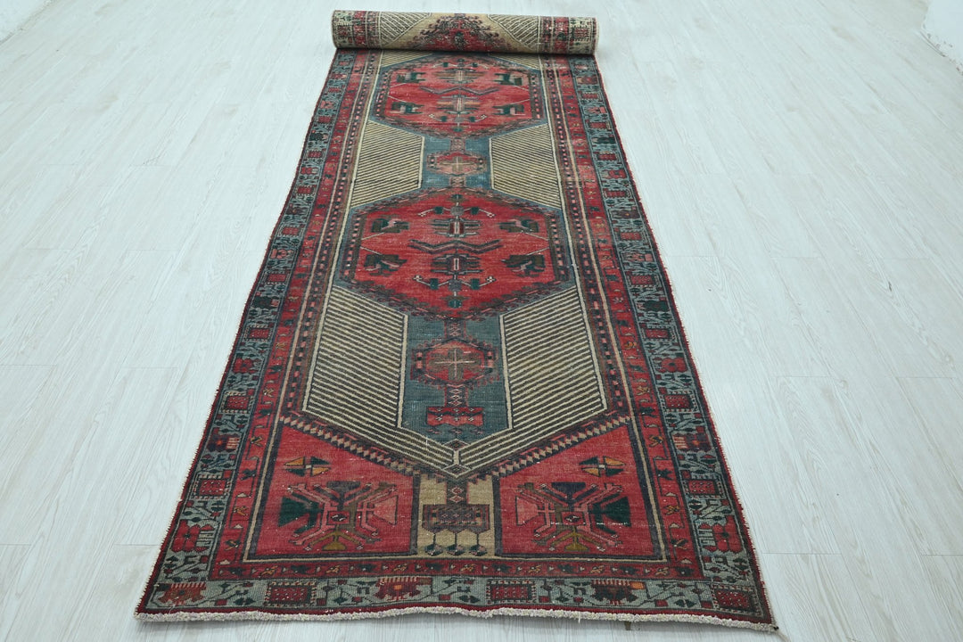 red Runner rug 3' 8" x 13' 11"
