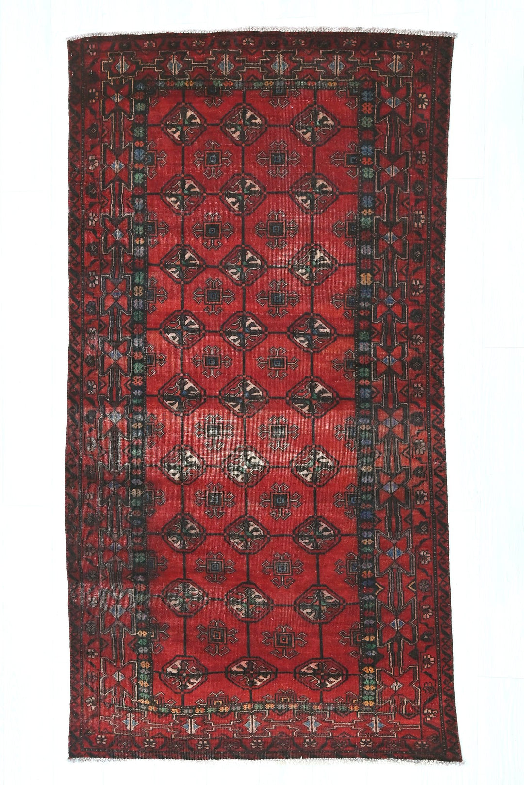 red Medium rug 3' 6" x 6' 9"