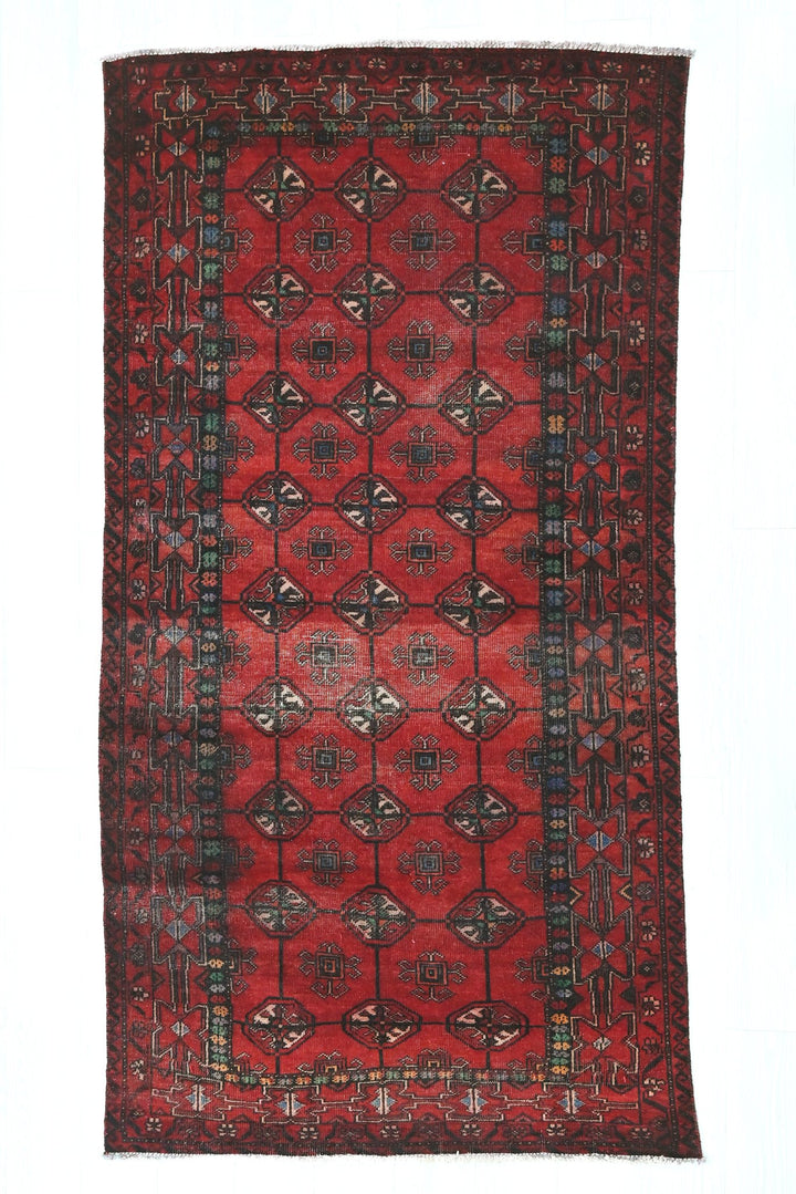 red Medium rug 3' 6" x 6' 9"