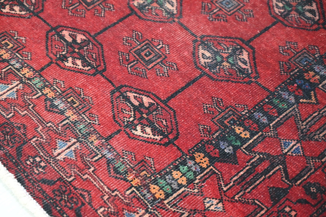 red Medium rug 3' 6" x 6' 9"