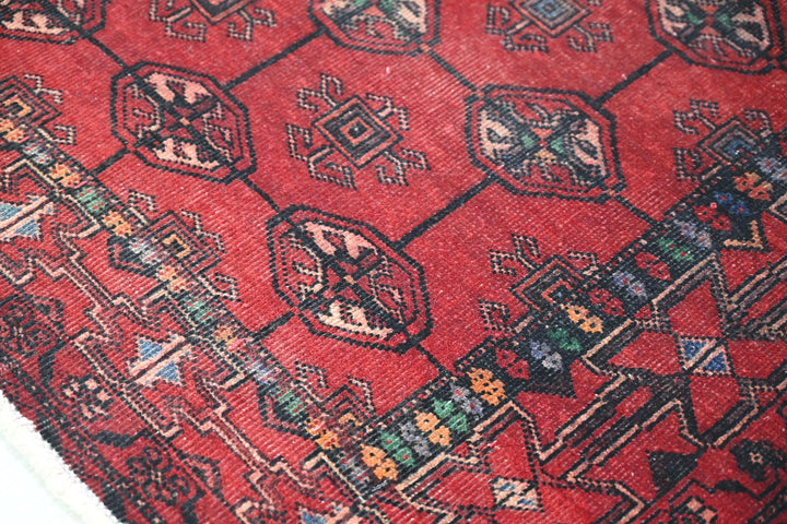 red Medium rug 3' 6" x 6' 9"