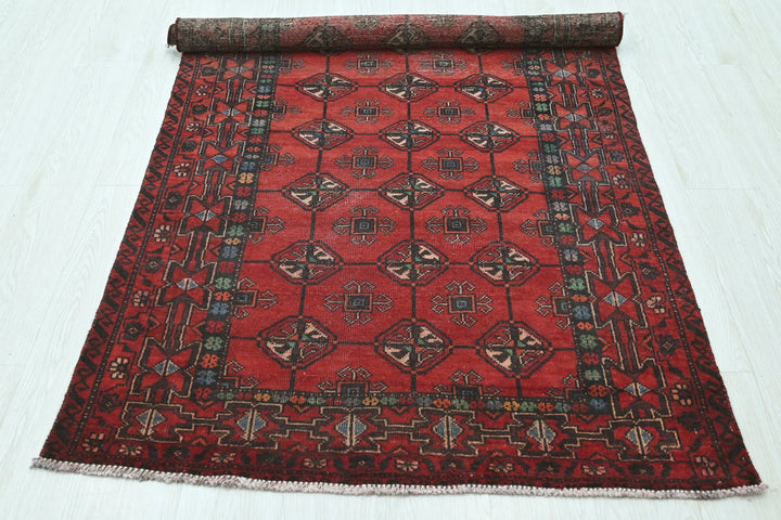 red Medium rug 3' 6" x 6' 9"