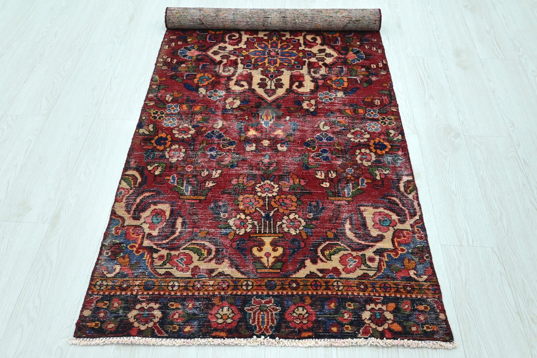 red Runner rug 2' 10" x 8' 0"