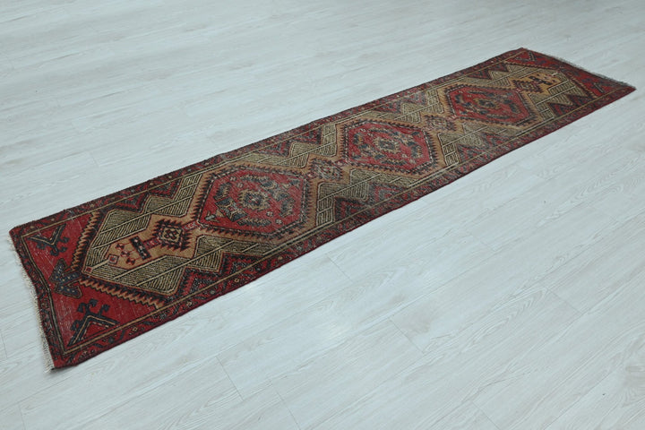 red Runner rug 2' 1" x 9' 0"