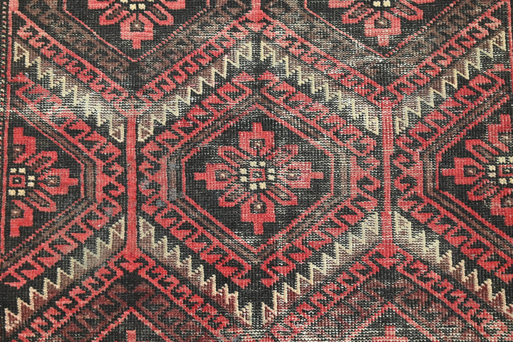 black Runner rug 2' 3" x 5' 7"