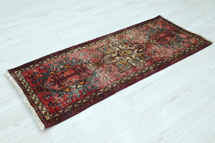 red Runner rug 1' 10" x 4' 9"