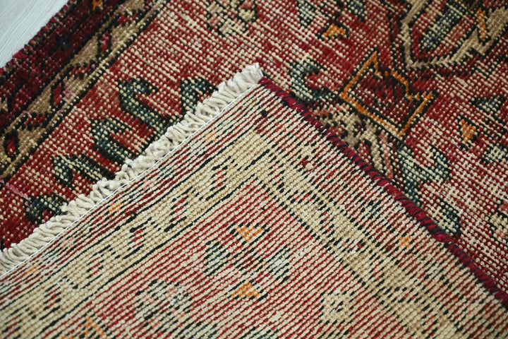 red Runner rug 1' 10" x 4' 9"