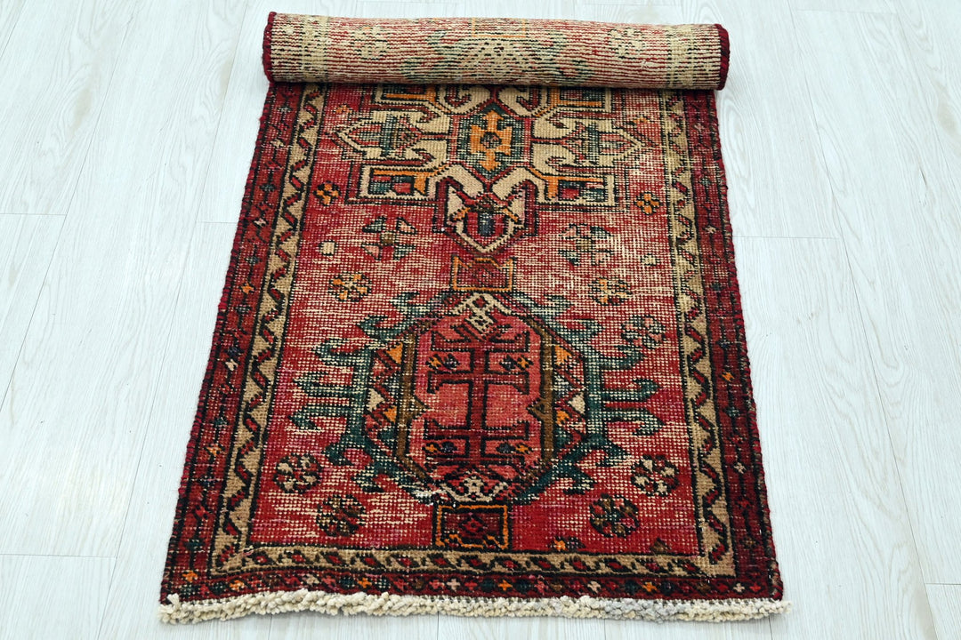 red Runner rug 1' 10" x 4' 9"