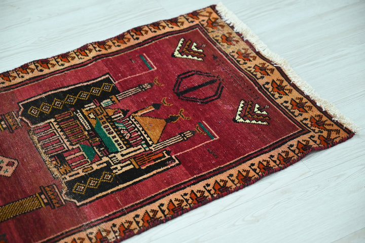 red Mini rug 1' 10" x 3' 7"