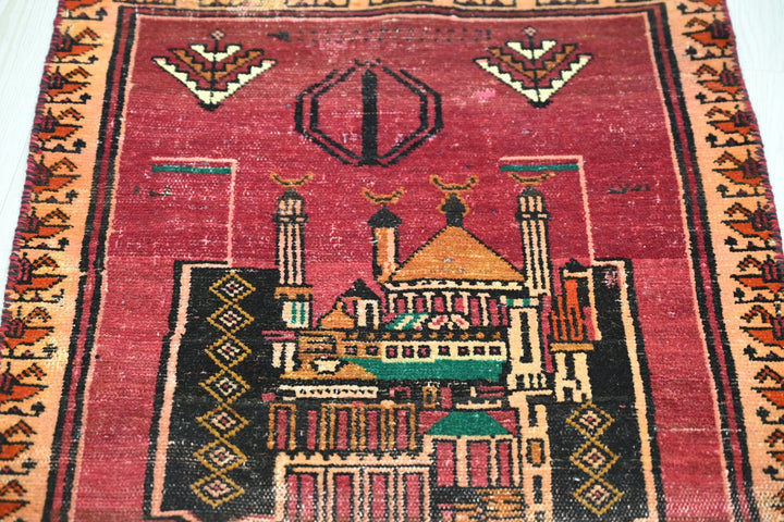 red Mini rug 1' 10" x 3' 7"