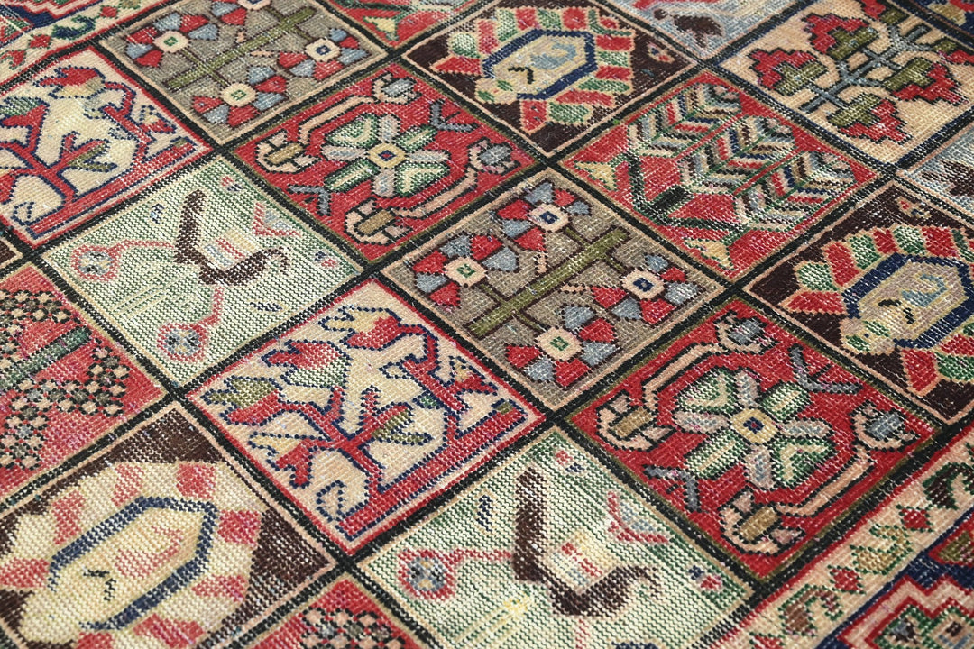 red Medium rug 4' 8" x 9' 2"