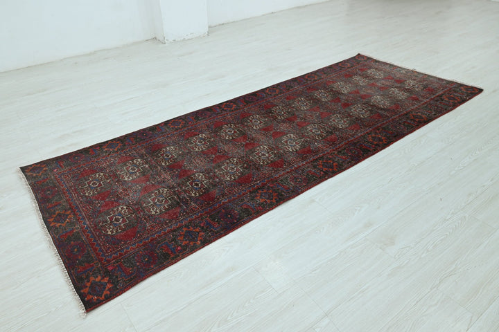 red Runner rug 3' 3" x 9' 0"