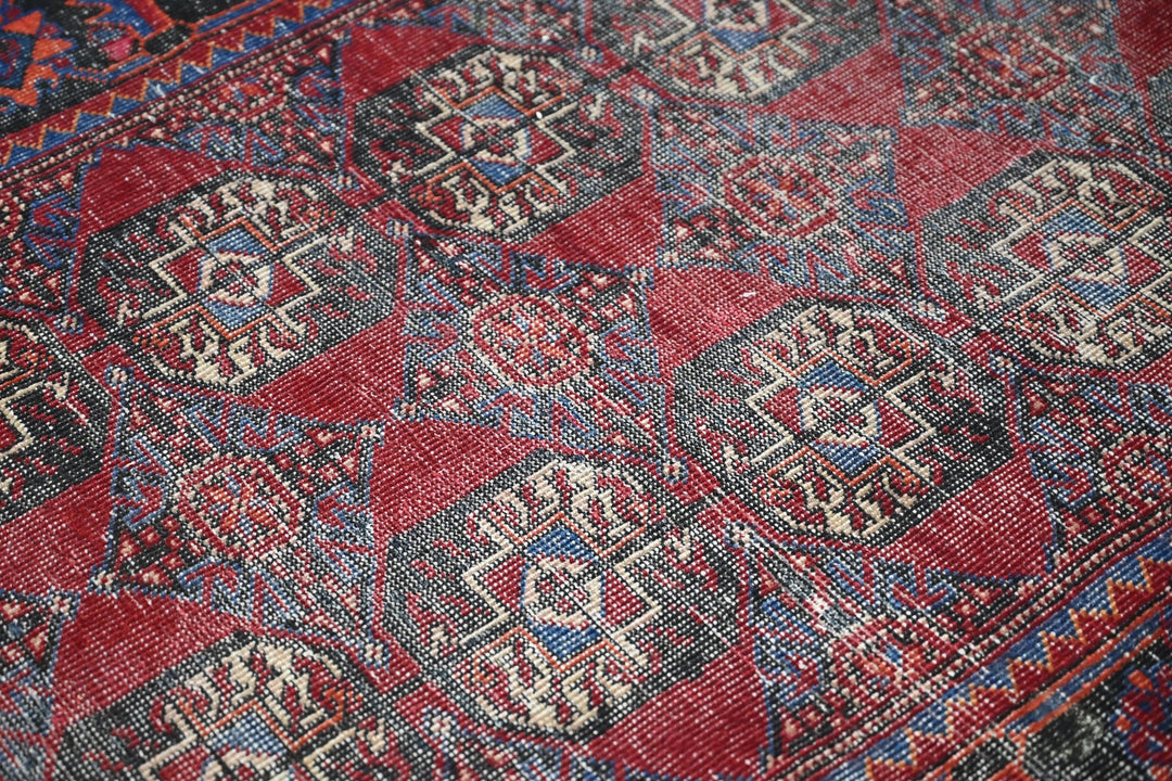red Runner rug 3' 3" x 9' 0"