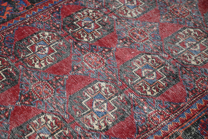 red Runner rug 3' 3" x 9' 0"