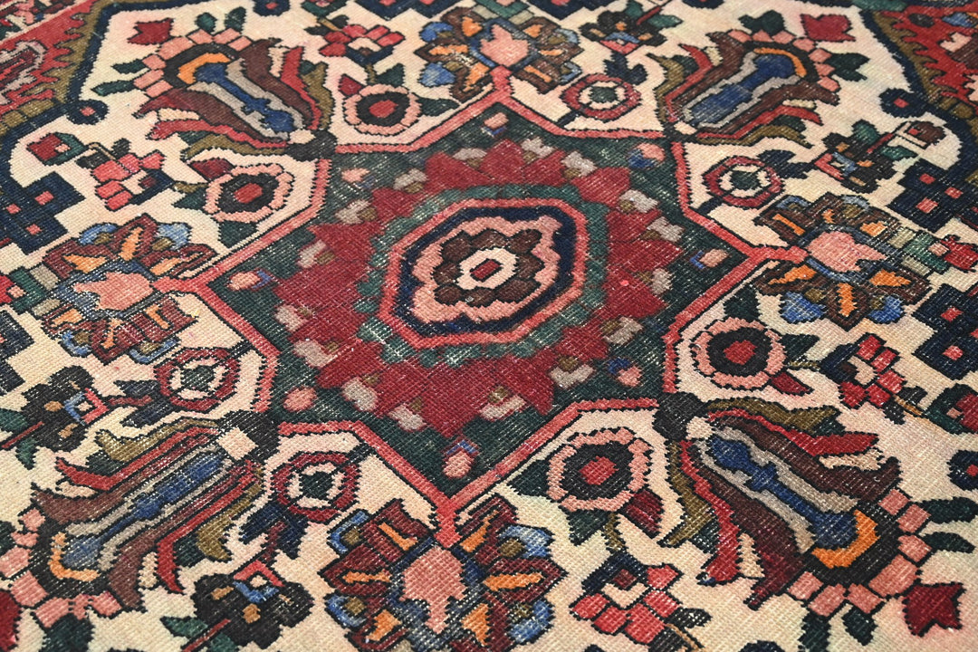 red Medium rug 6' 2" x 9' 4"